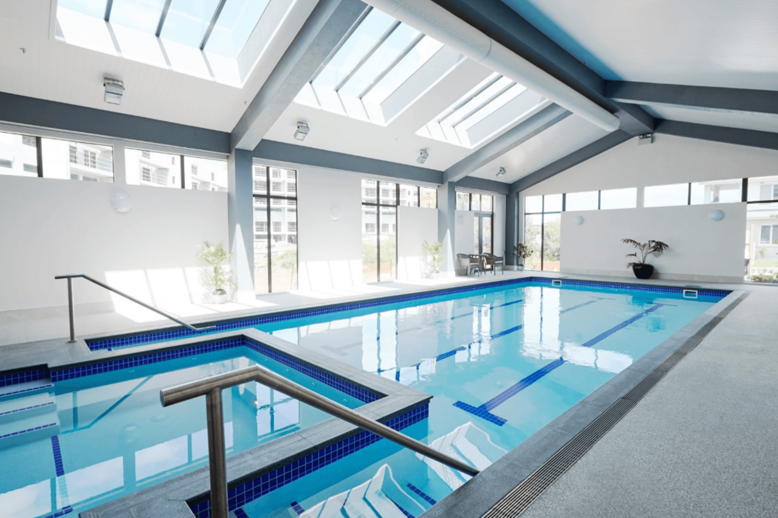 Commercial Pools & Spas