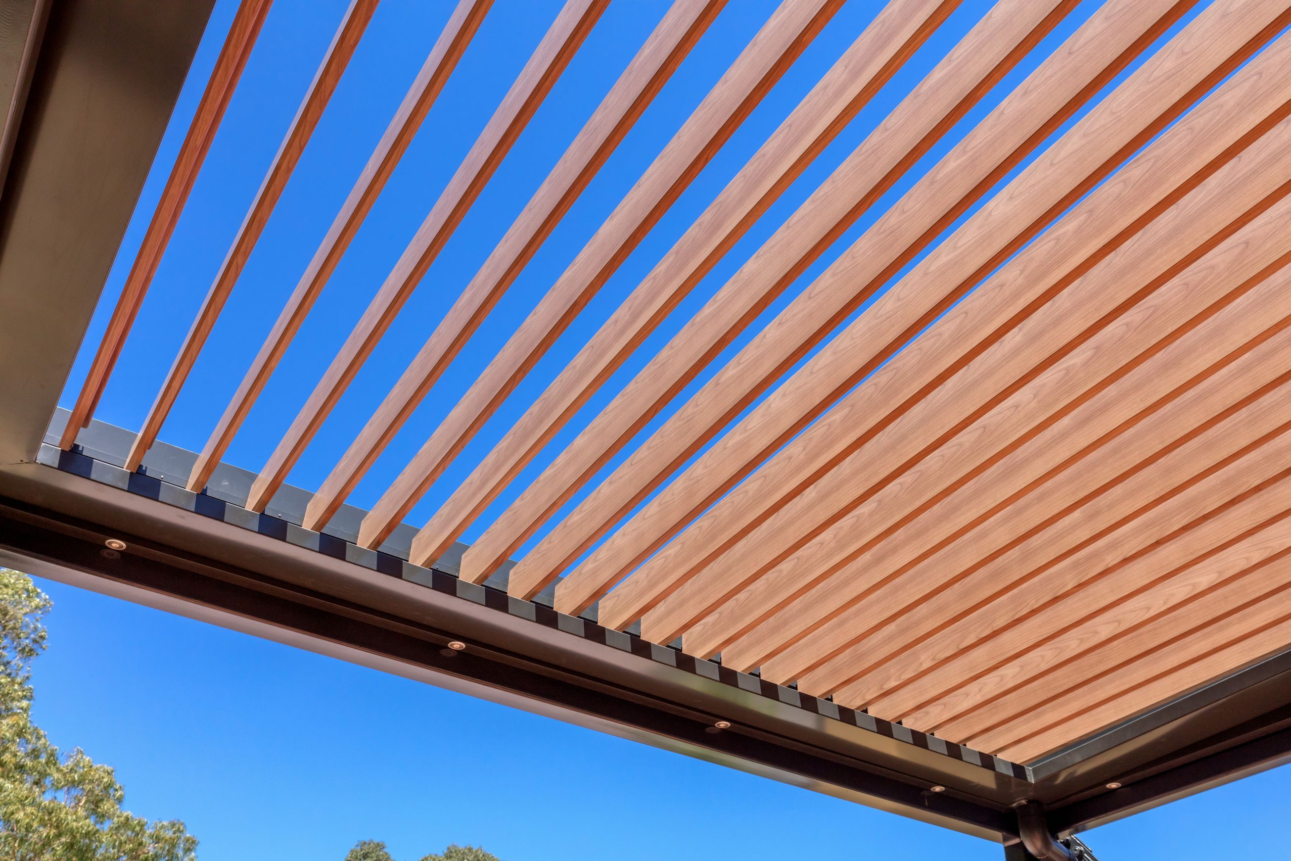 Opening Louvre Roof Systems