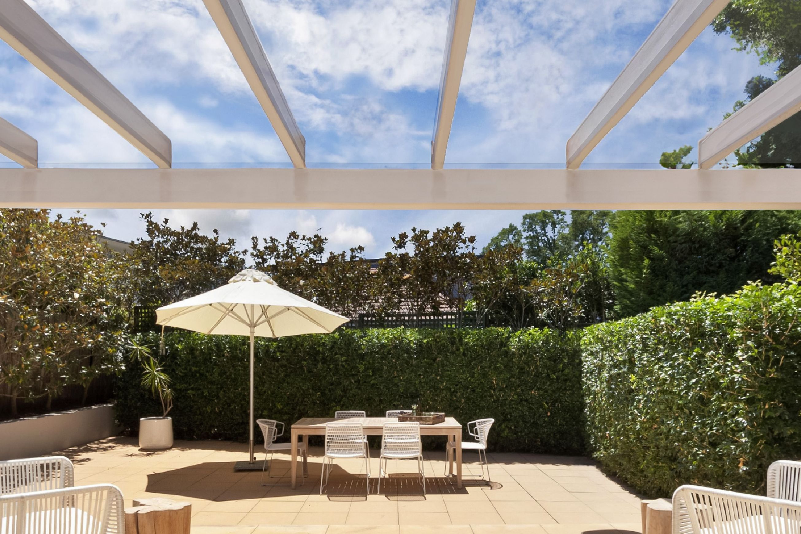 SUNTUF EZ Glaze™ Polycarbonate Roofing