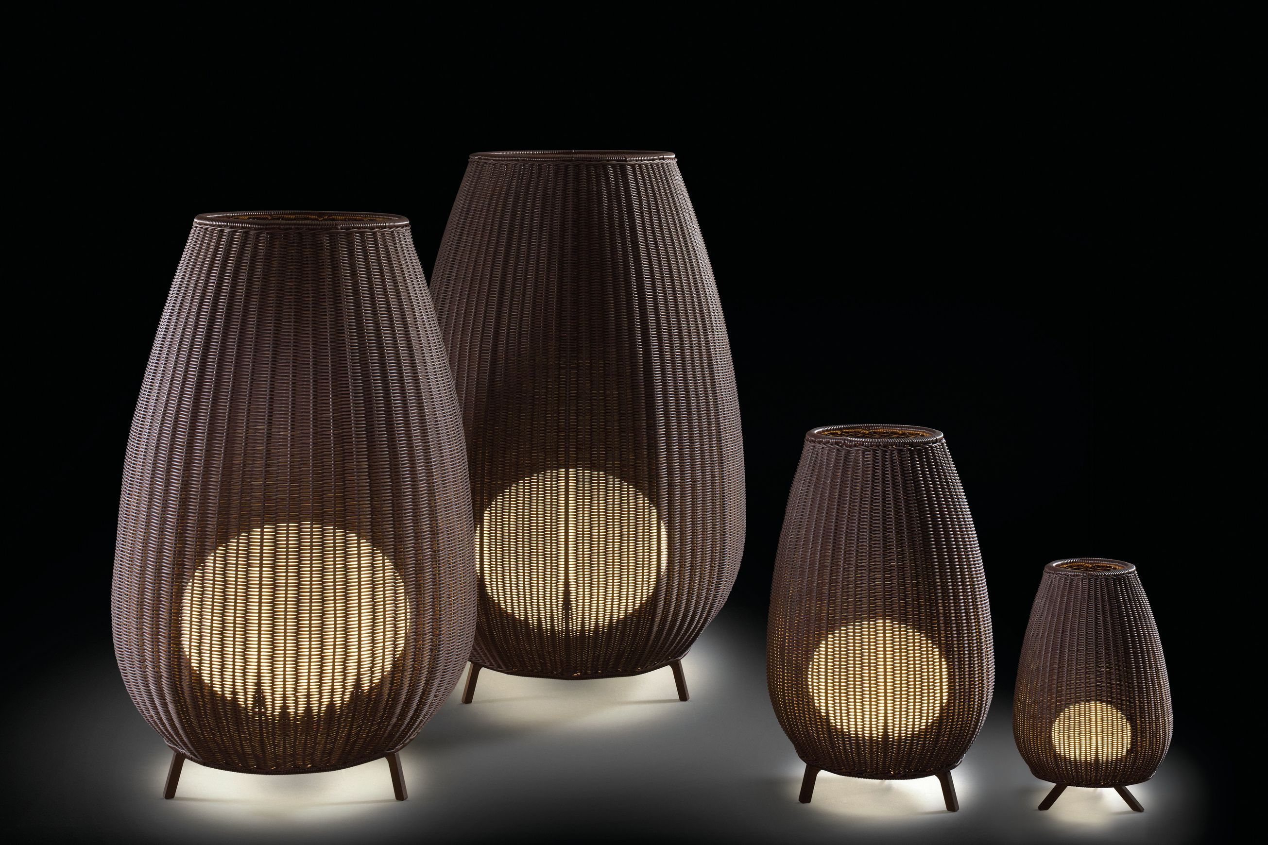 Amphora 02 Floor Lamp