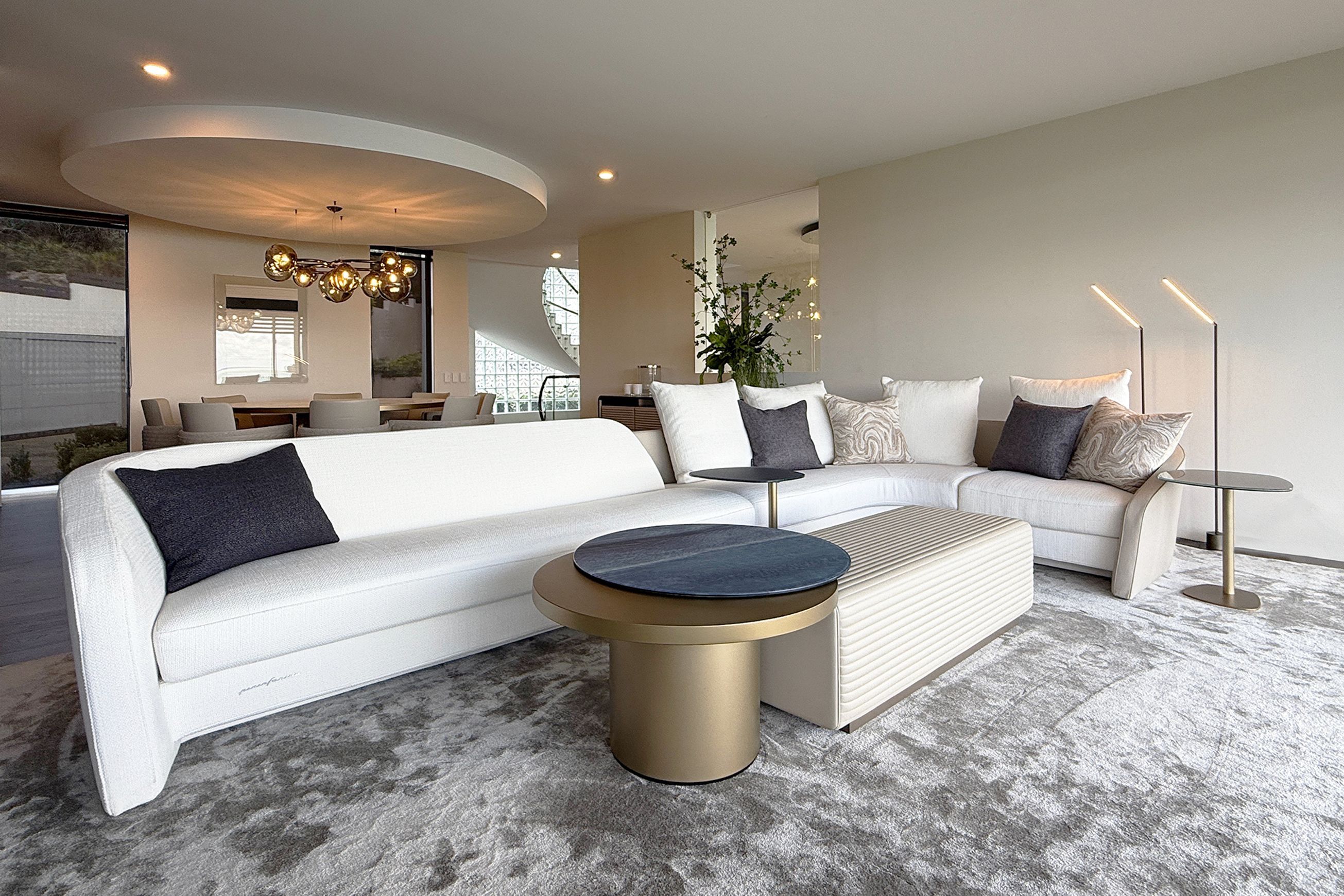 Essential Lettura Floor Lamp