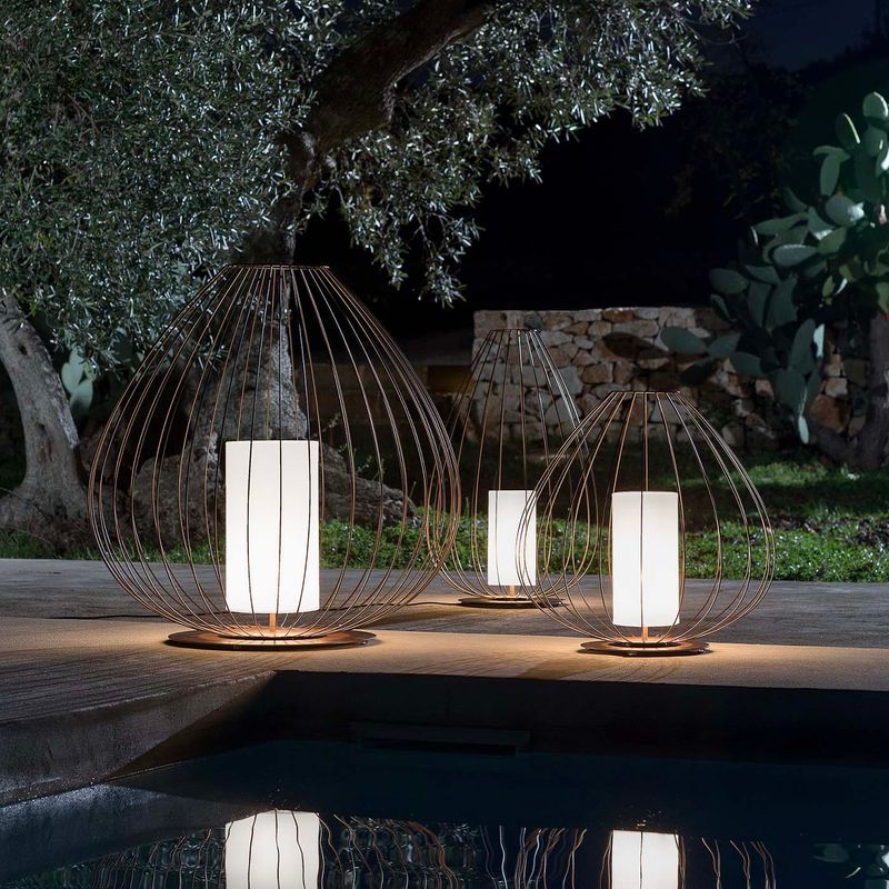 Cell Outdoor Floor Lamp