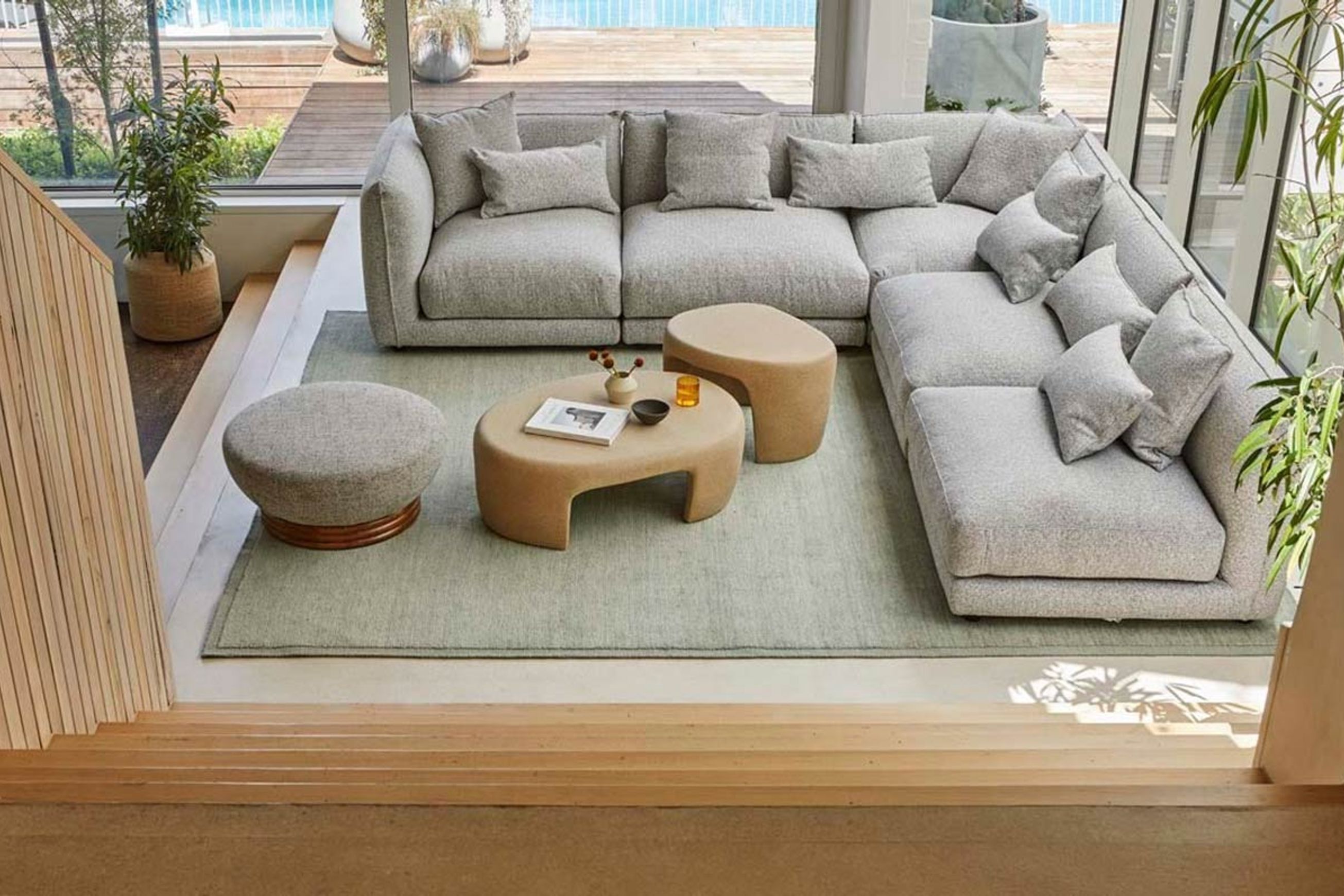 Soren Liv Bower Frame Rug - Seafoam