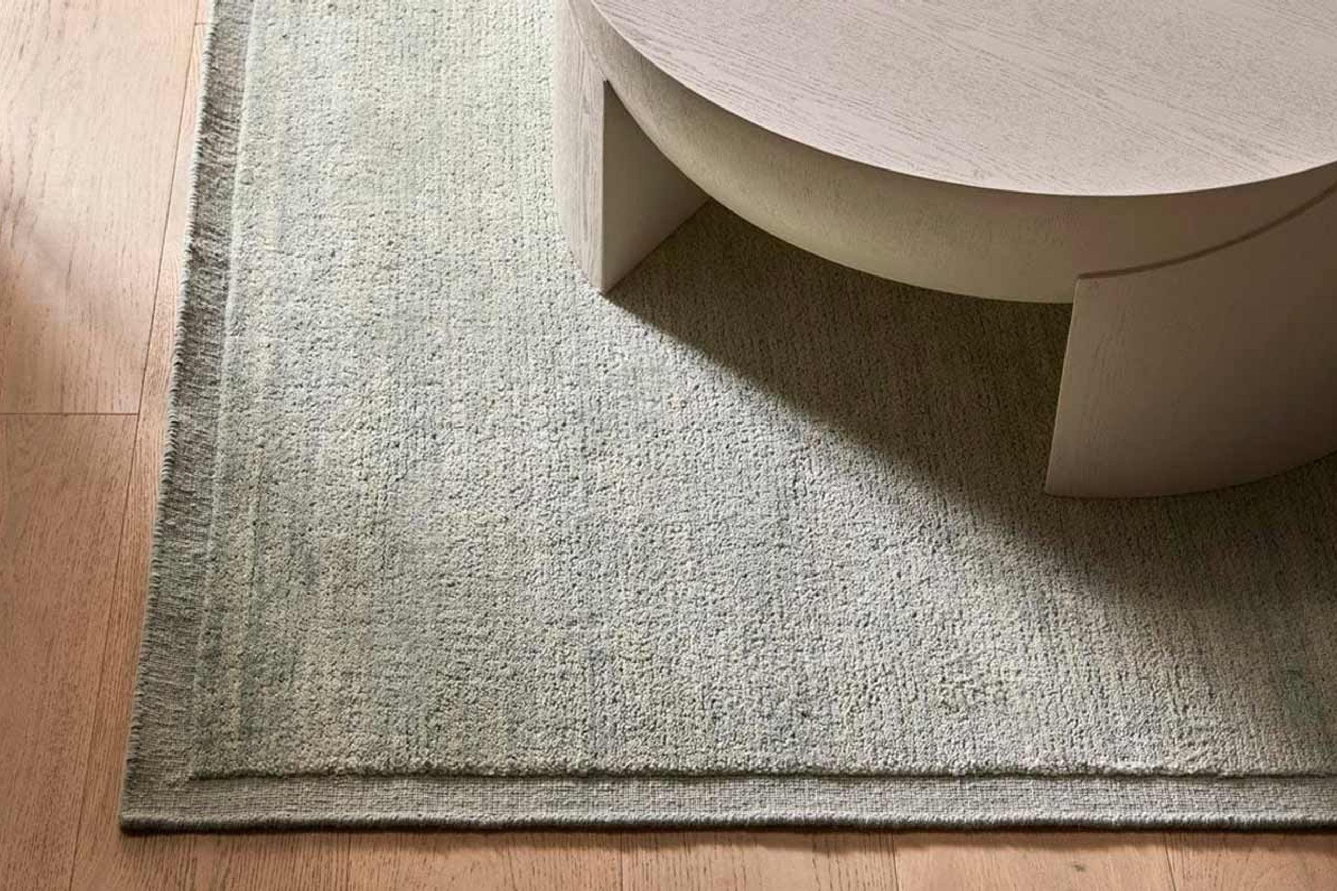 Soren Liv Bower Frame Rug - Seafoam