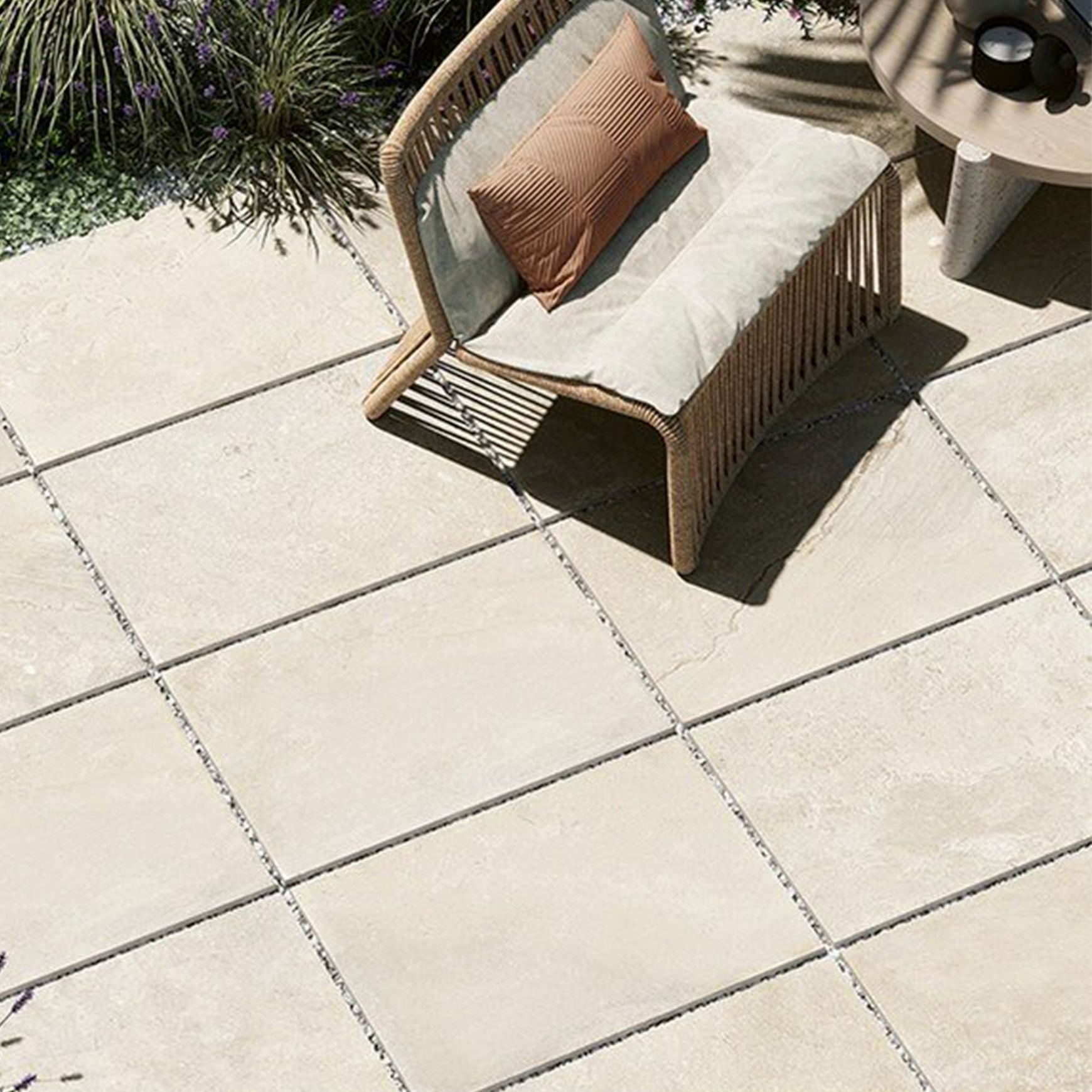 Tuffeau Bianco Tile Series