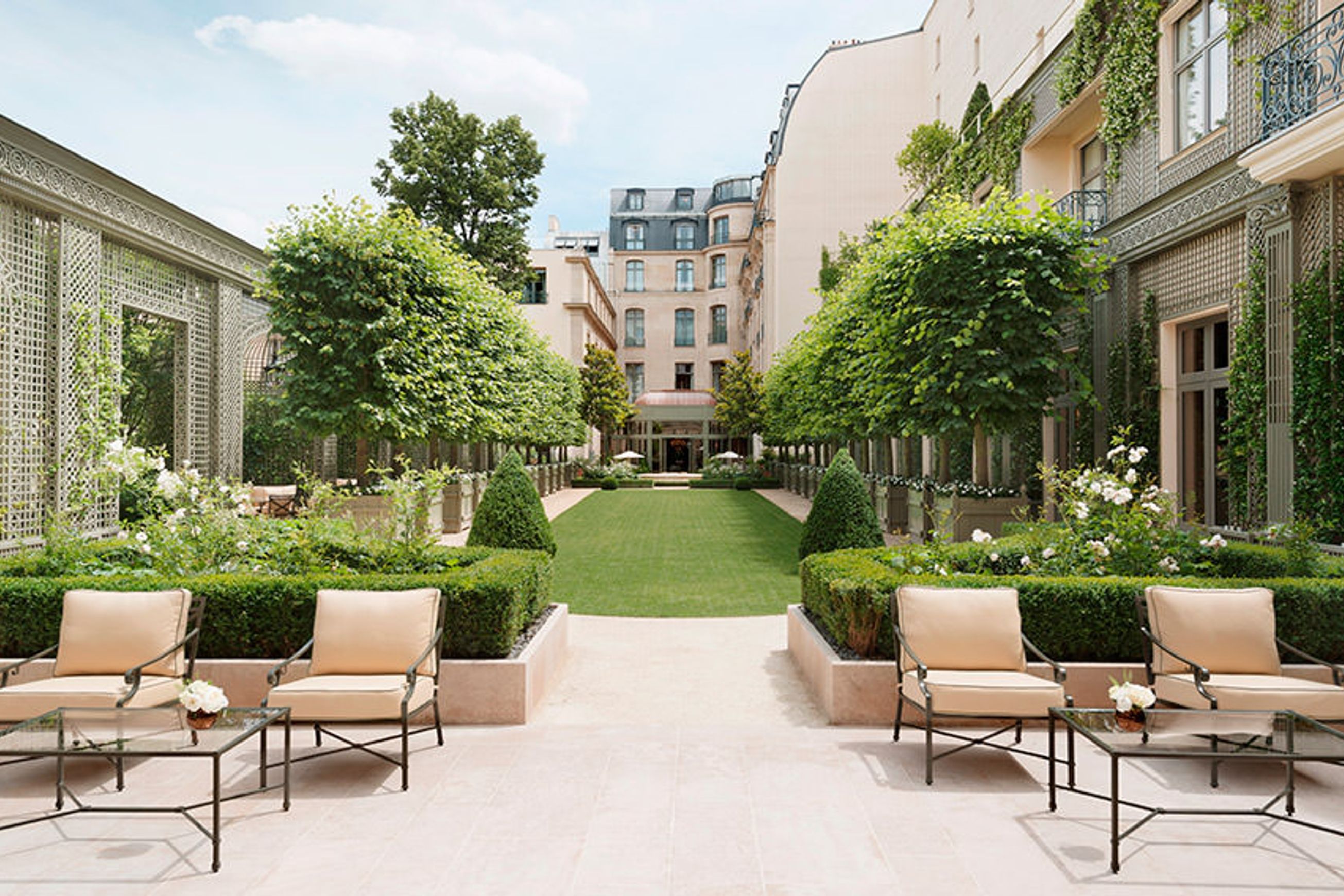 Ampilly French Limestone
