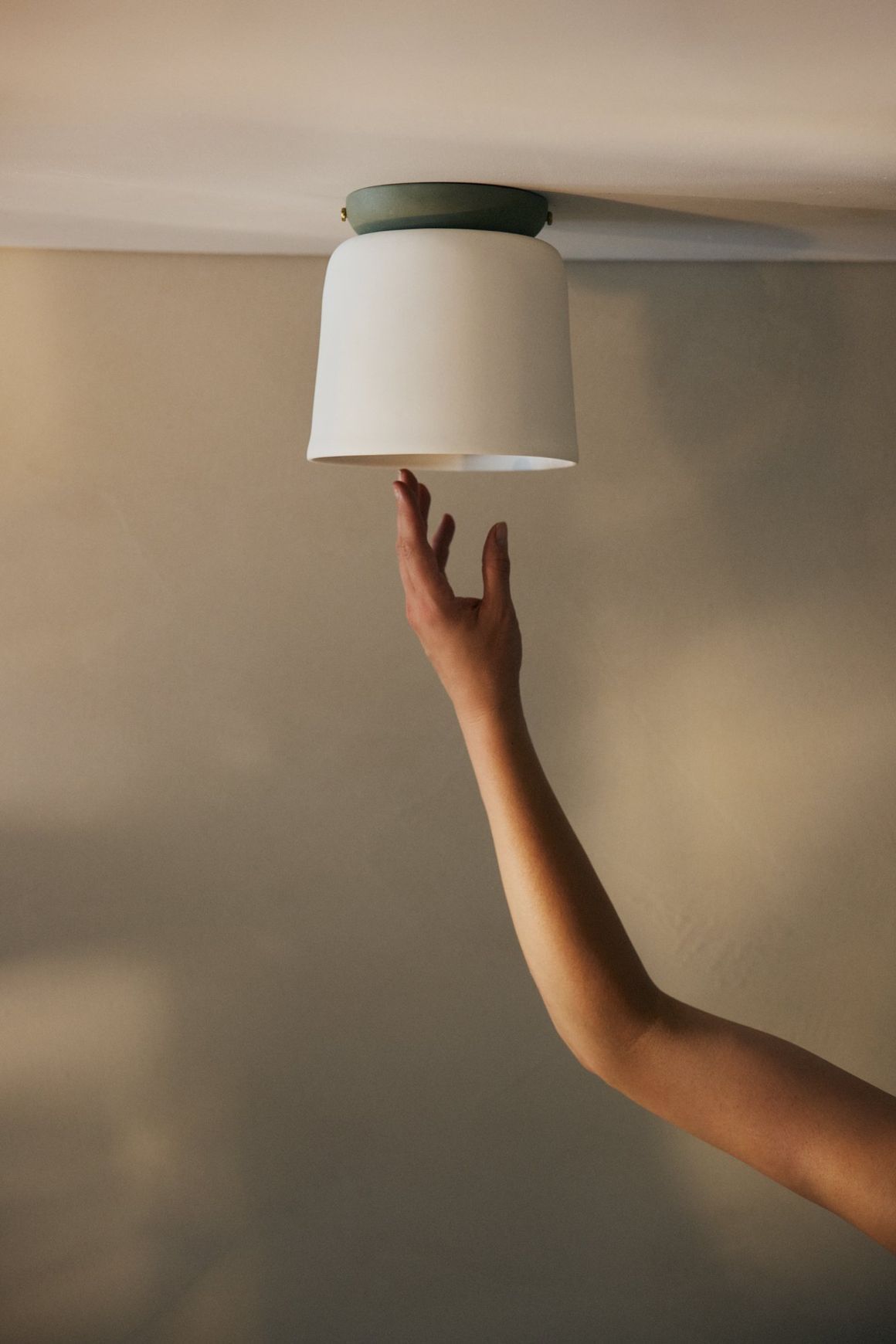 Dawn Ceiling Mount Light