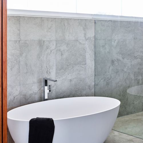 Gigi ST26 Toka Lite 1680mm Oval Wide Outdoor Bath