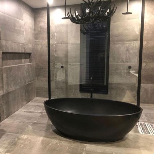 Coco Bathtub by Pietra Bianca