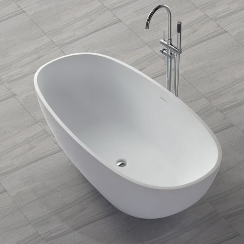 B008 Oval Shaped Hugi Bath 1640MM