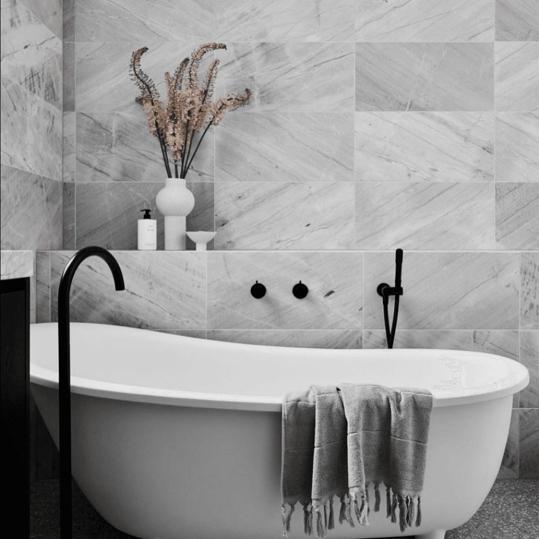 Olivier Freestanding Traditional Stone Bath