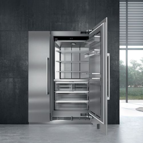 EKB 9671 Monolith BioFresh | Fully Integrated Fridge