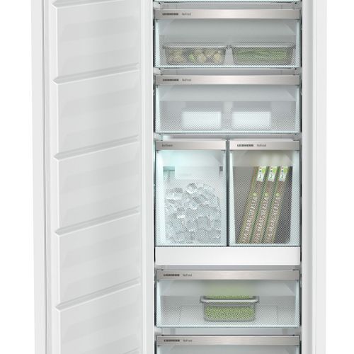 SIFNh5188 Peak Integrated Freezer with IceTower