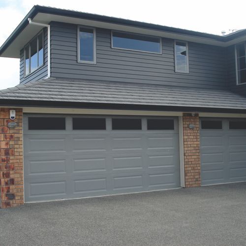 Dominator Somerset Garage Doors