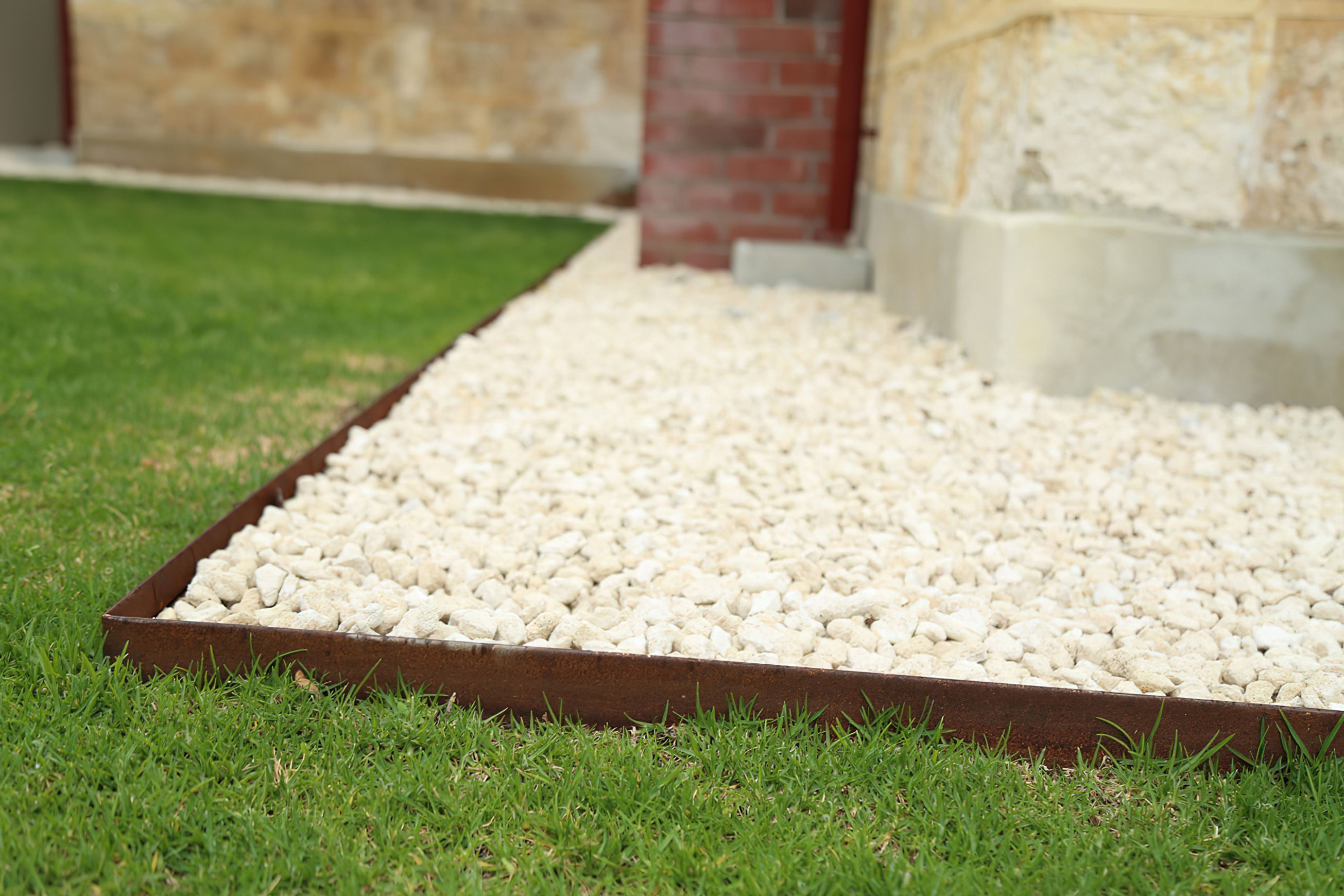 Rigid Garden Edging and Retaining