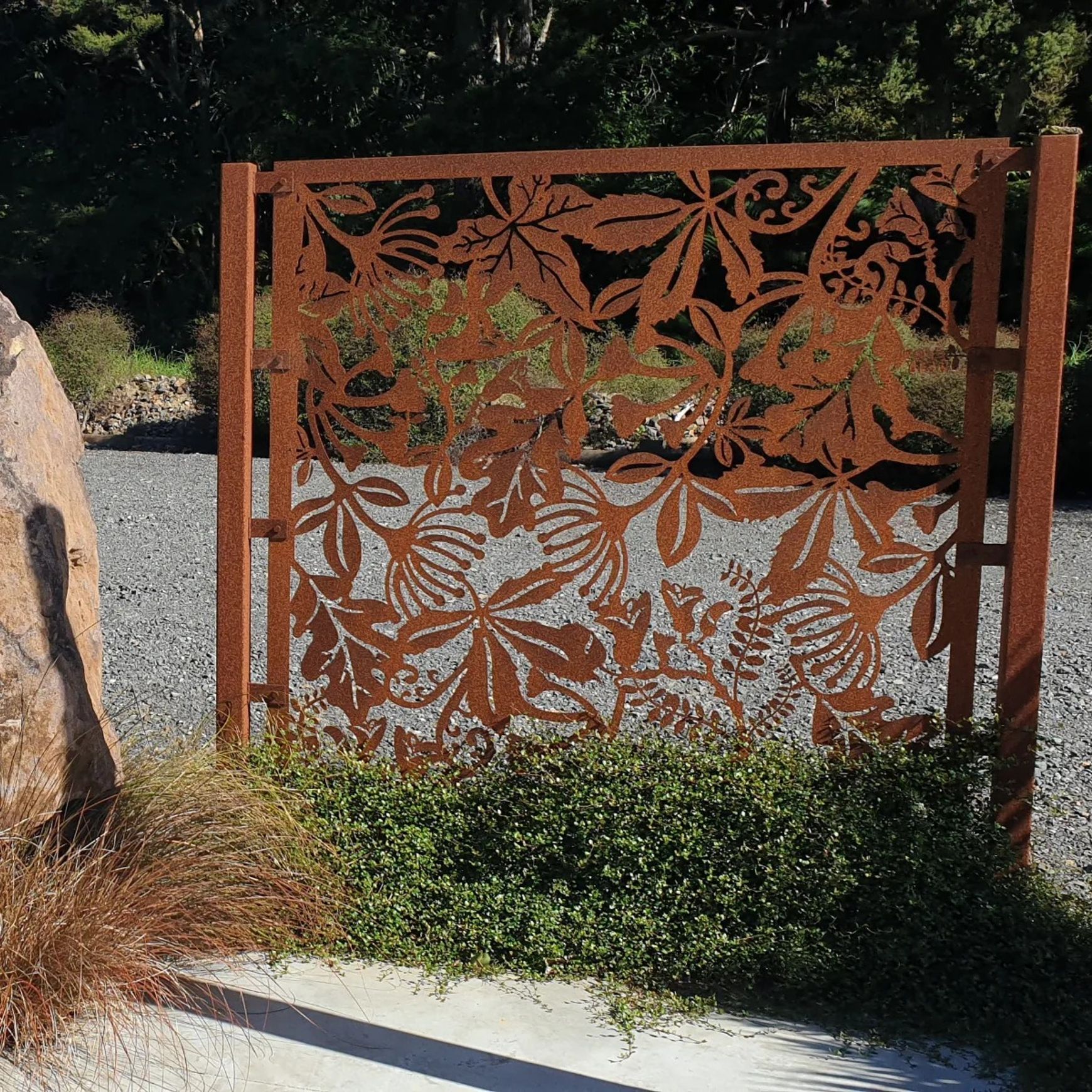 Garden Backdrop Screen - Floral Heritage