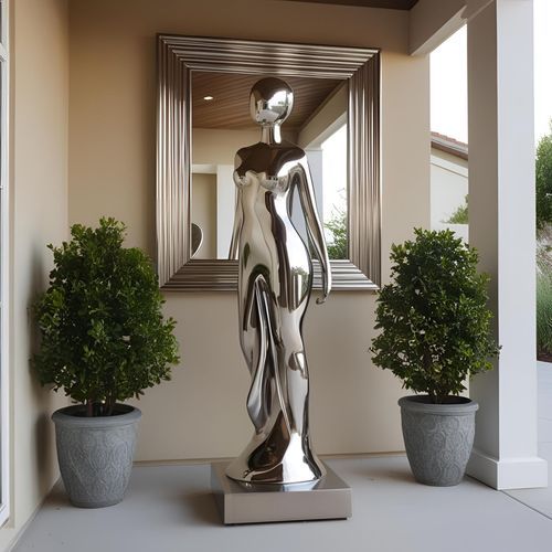 Selene Silhouette Sculpture