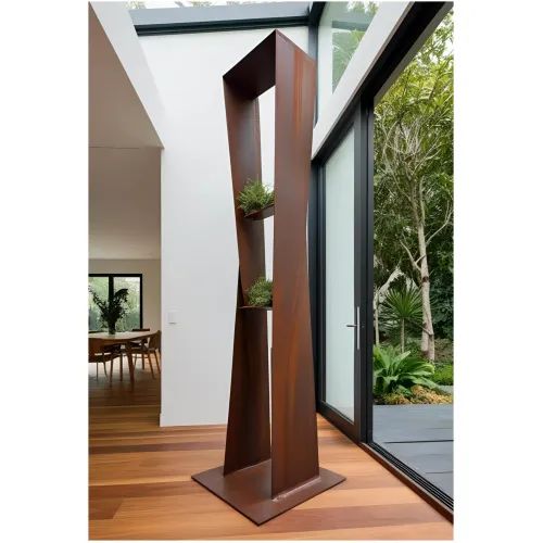 Living Frame Sculpture