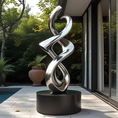 Mira Sculpture
