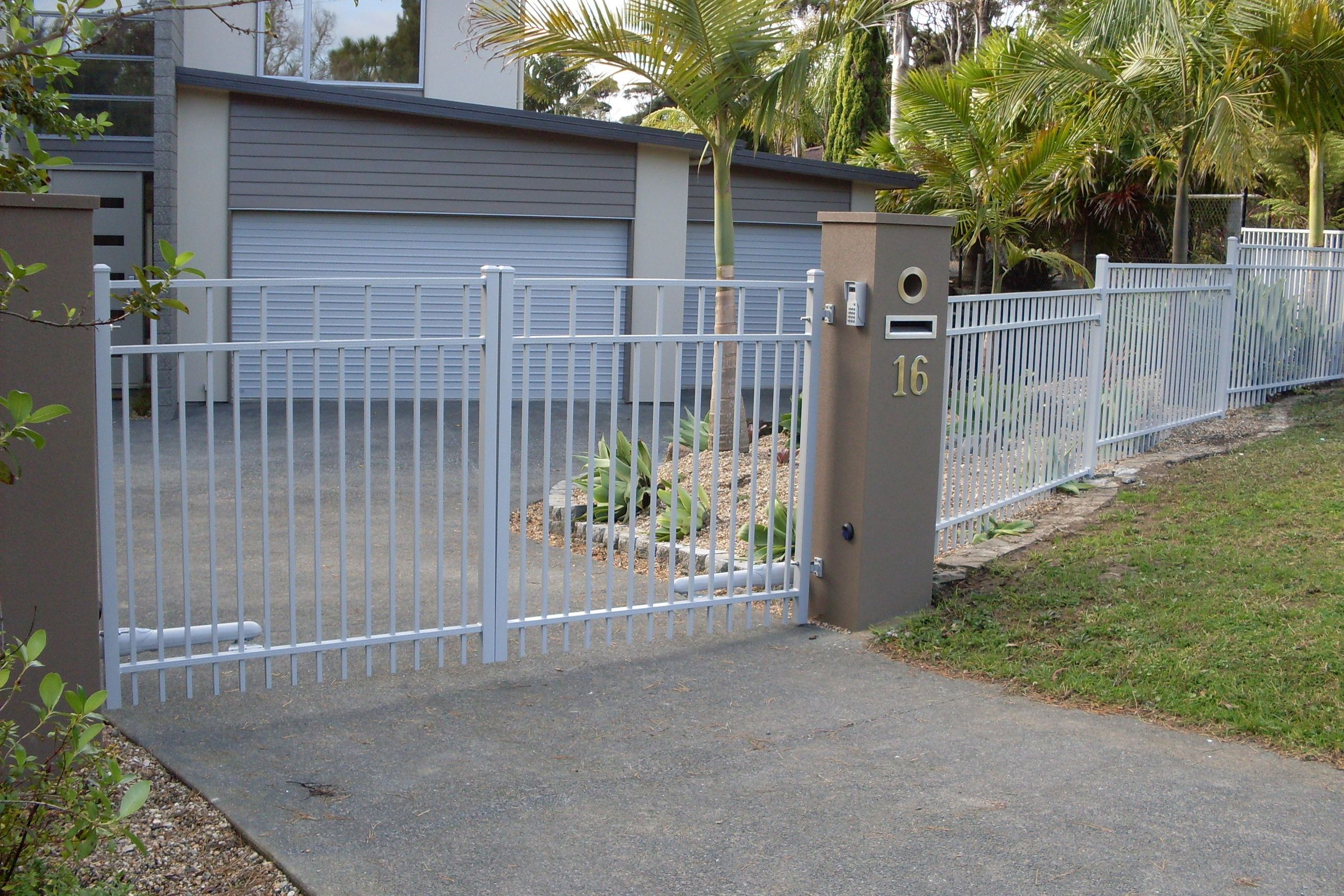 Juralco Advante Gates