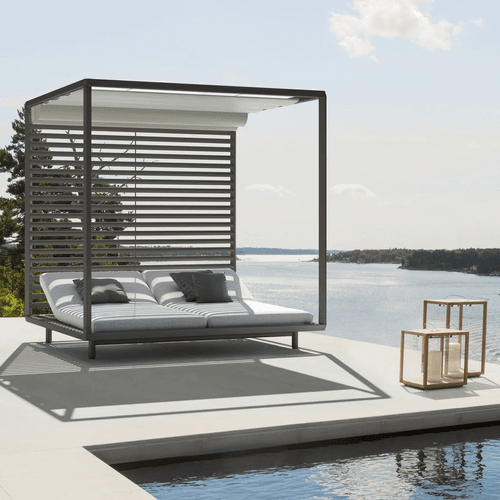 Pavilion Daybed