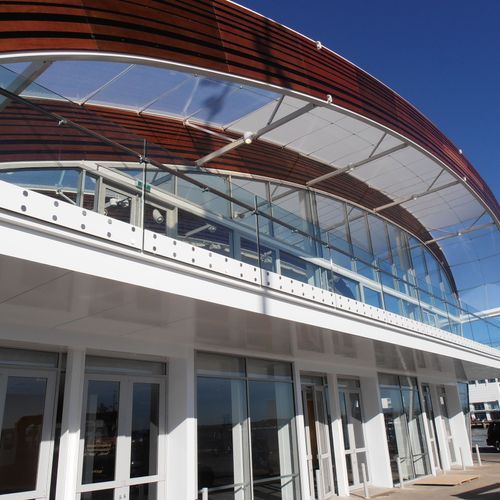 Artemis™ | Disc and Post Glass Balustrade