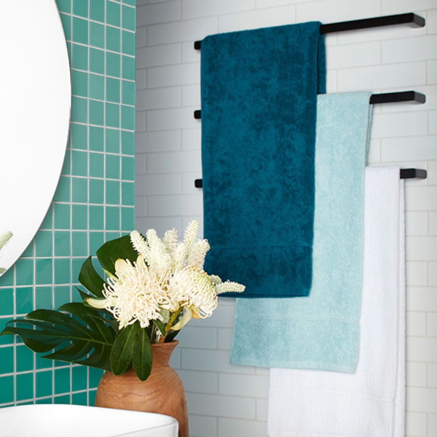 Luna Single Towel Rail 630mm