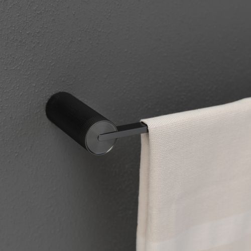 Namika Single Towel Rail