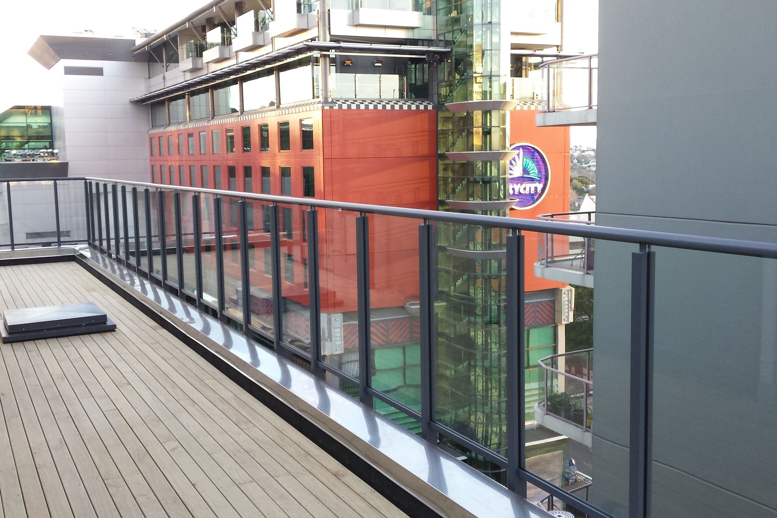Edgetec® Commercial Post Balustrade