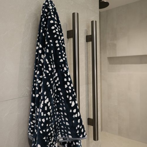 Code Nature 900 Vertical Heated Towel Rail