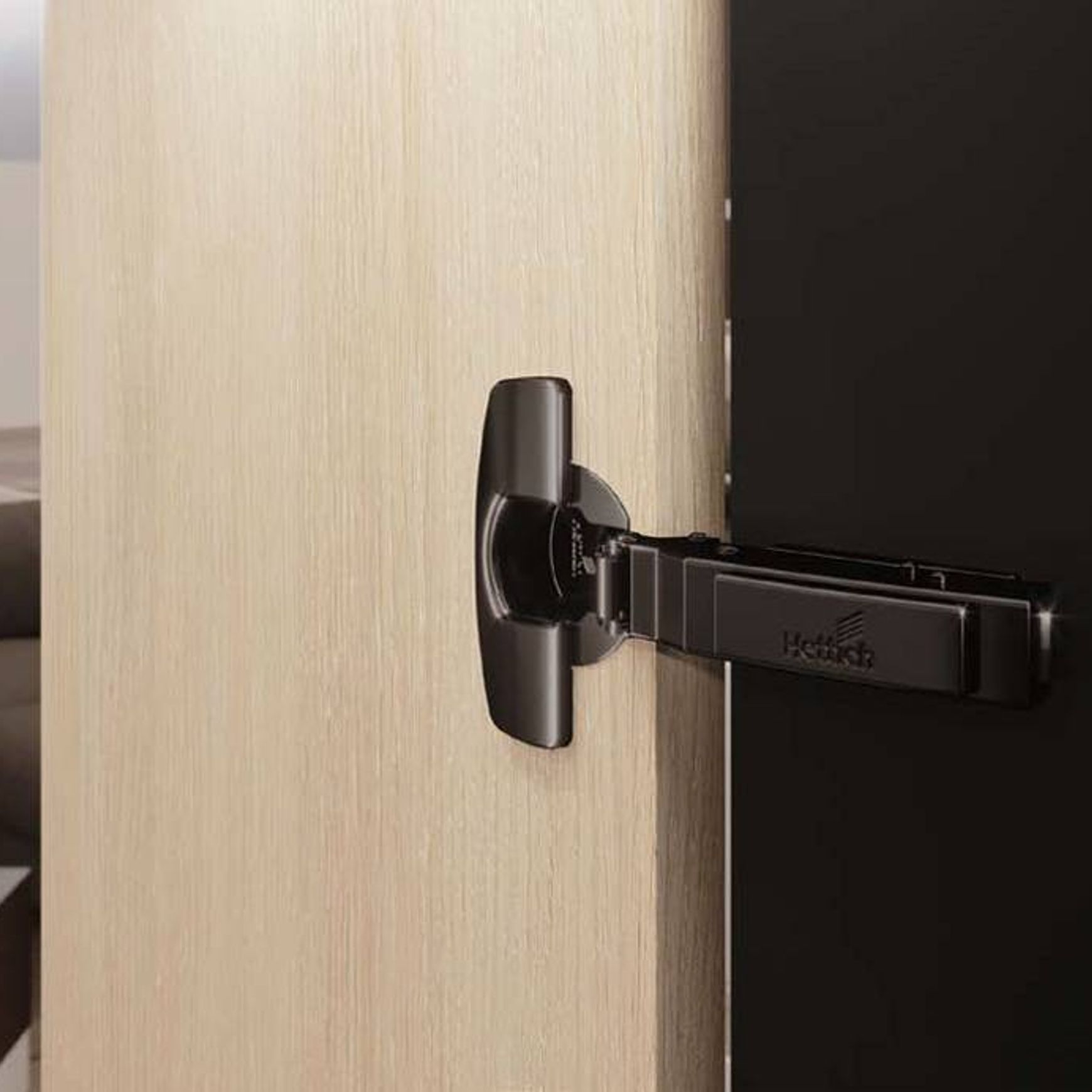 Sensys | Premium Soft-Close Hinge
