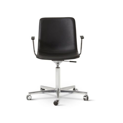 Pato Executive Armchair Castors by Fredericia