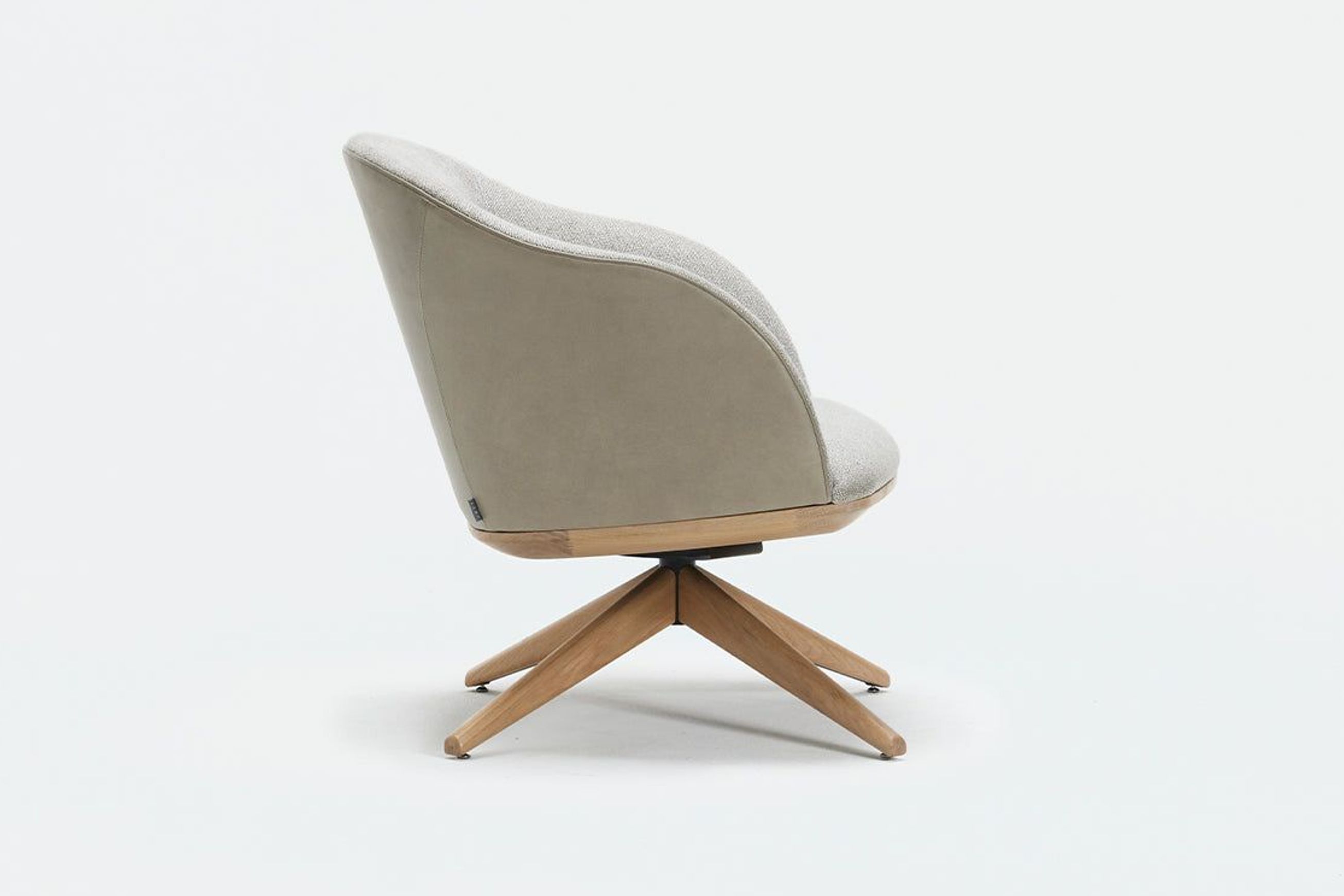 GlenAire | Low Back Swivel Chair