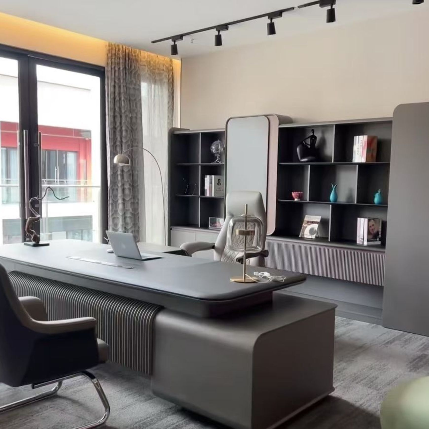 Luxury Office Tables