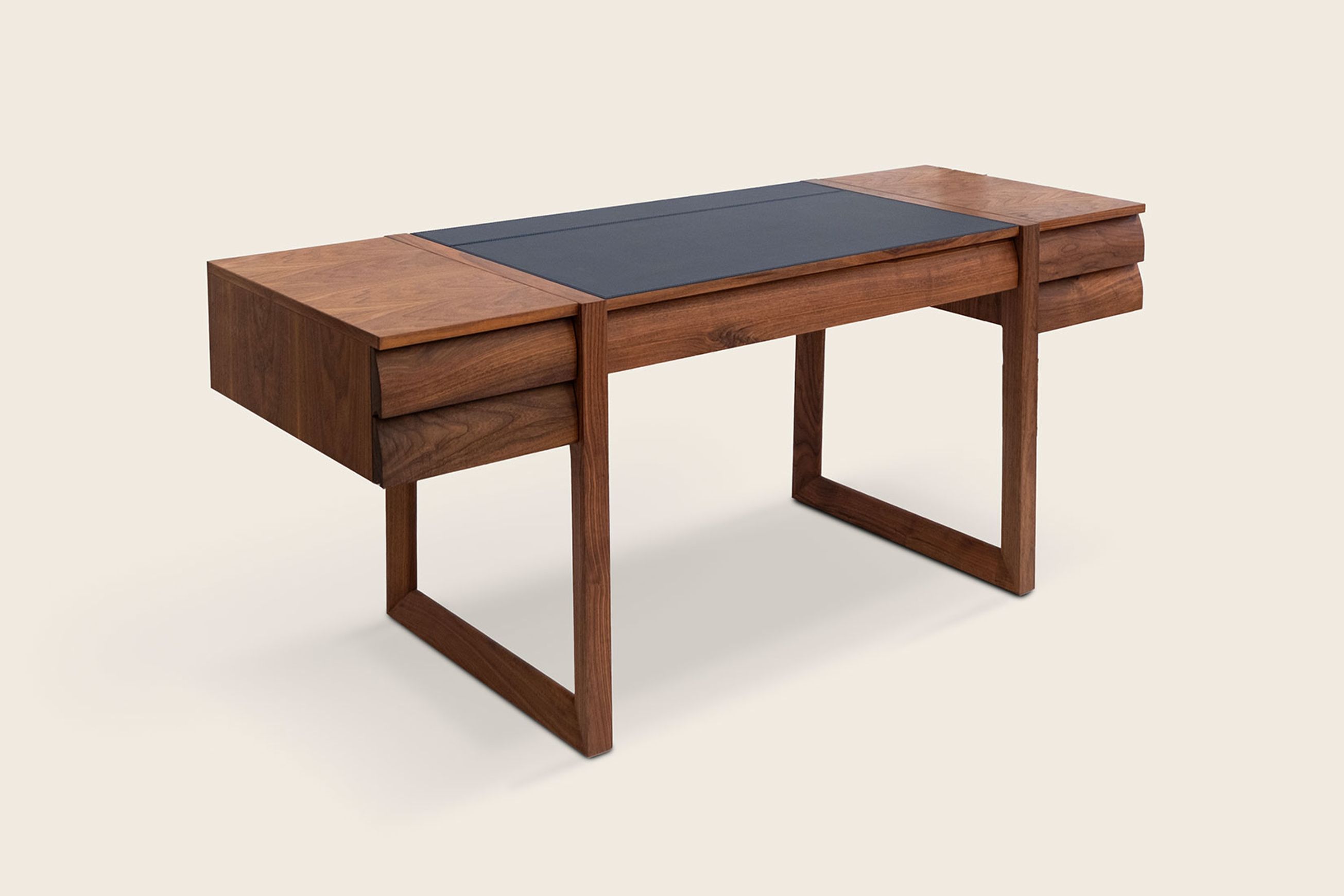 Elle Ecrit Desk