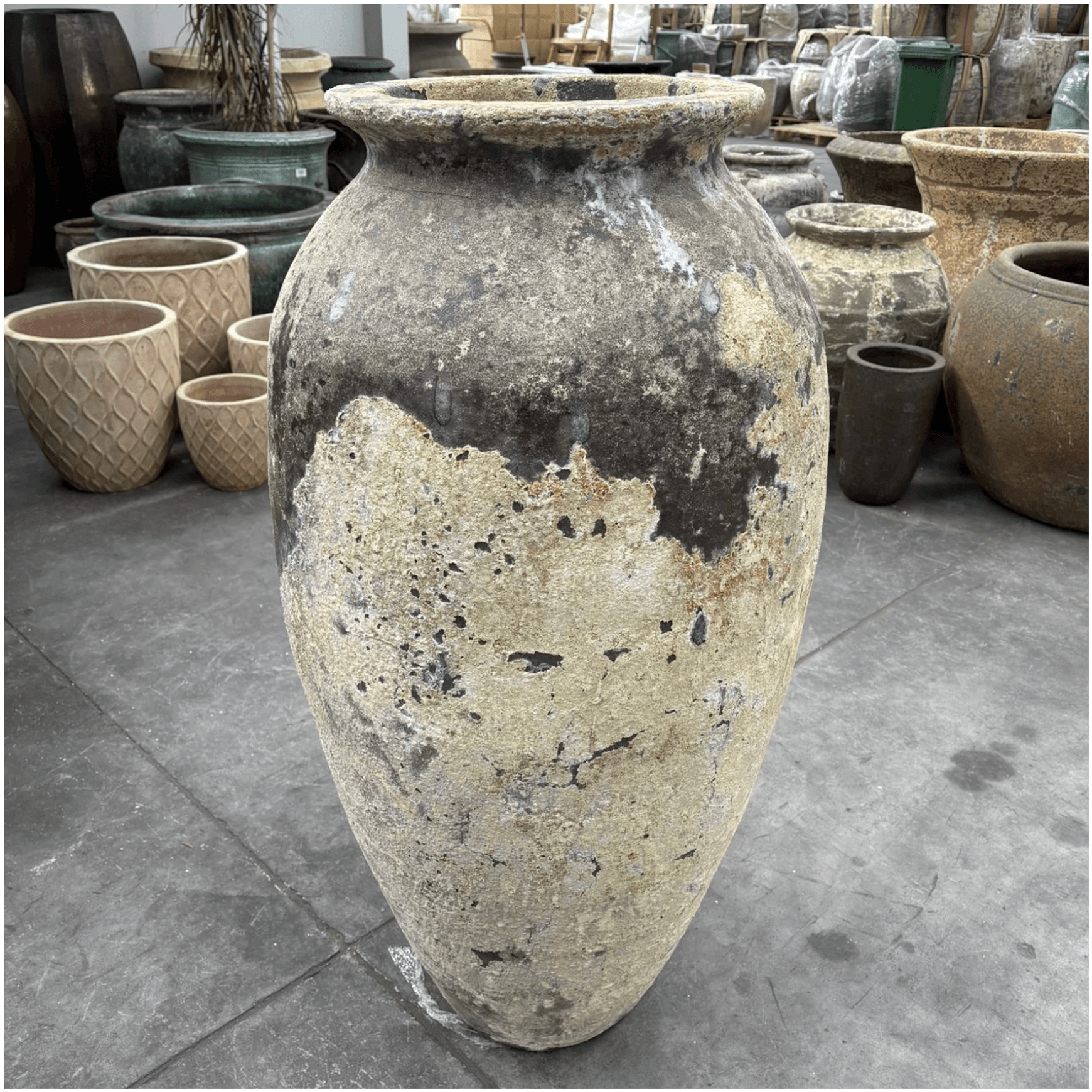 Atlantis - Roman Jar