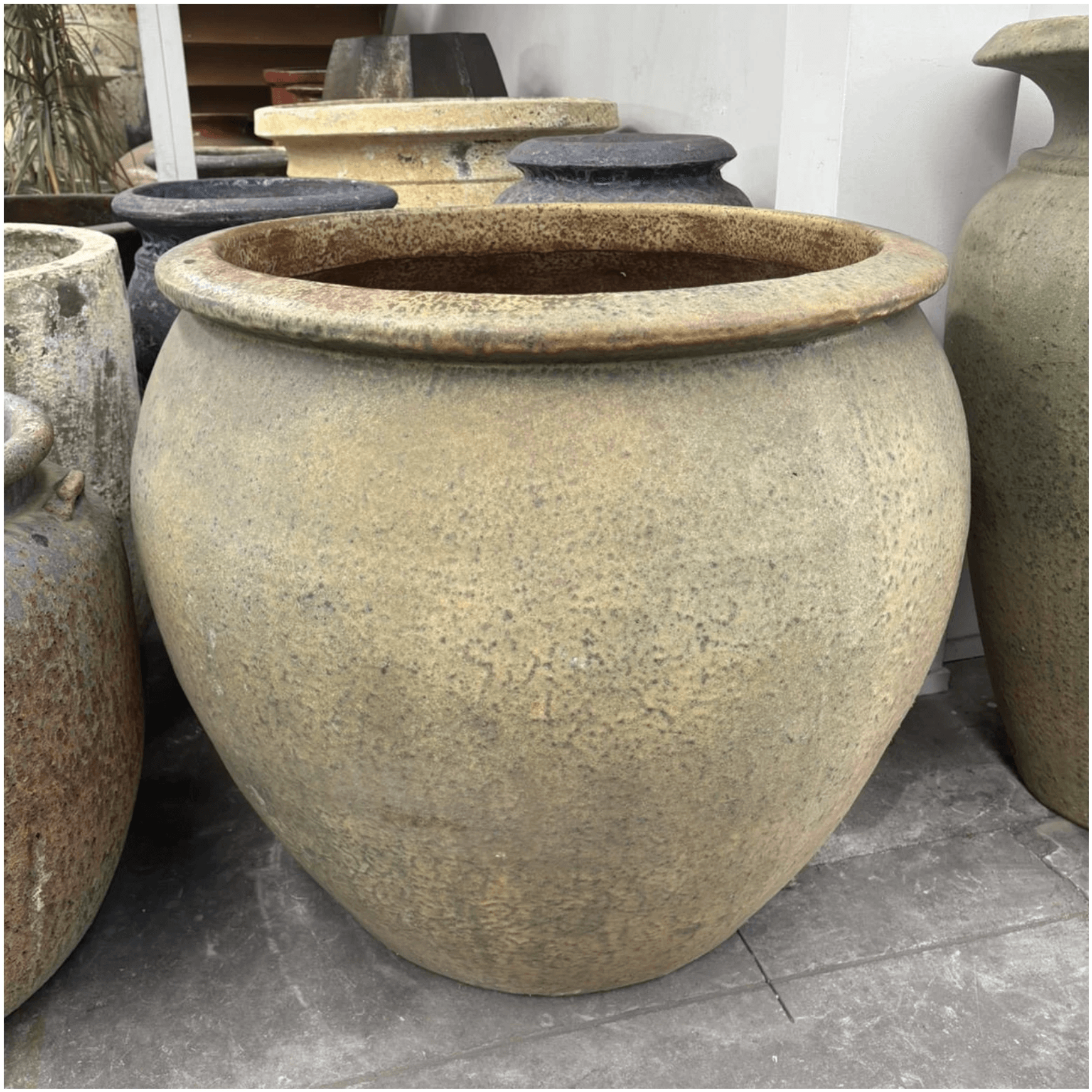 Atlantis - Opium Jar