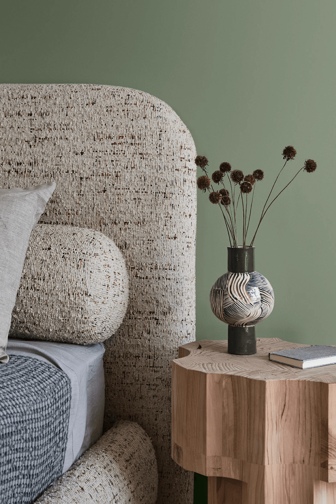 Dulux Te Aroha Paint, Greens