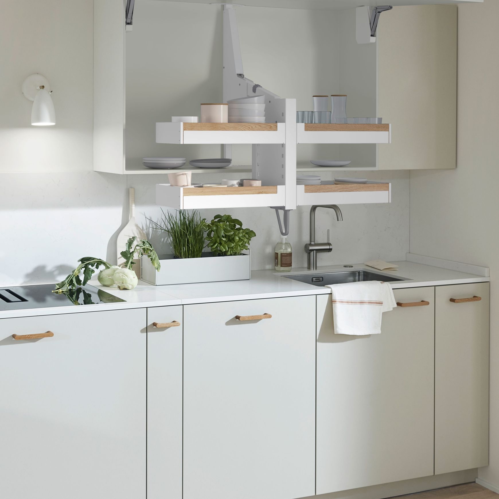 Peka Pegasus Pull-down Shelf lift