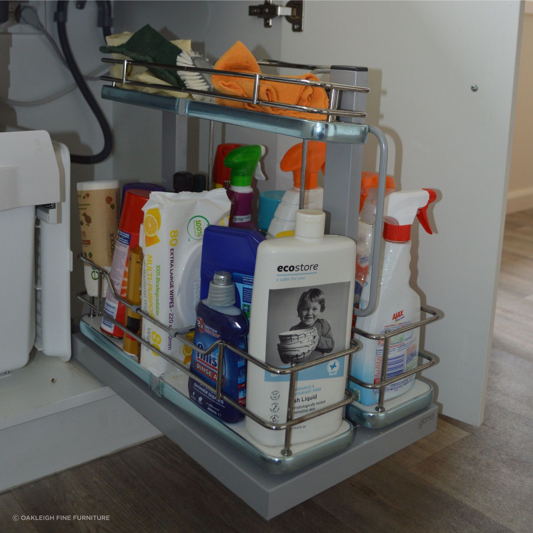 FIT Giamo Cleaning Supplies Storage