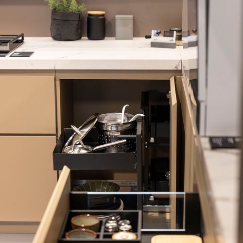 Orta | Corner cabinet pull-out