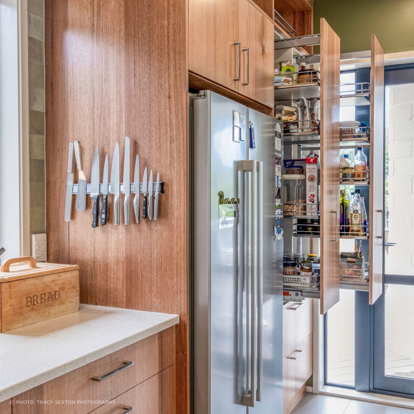 VS TAL Larder Fixed Front Pantry