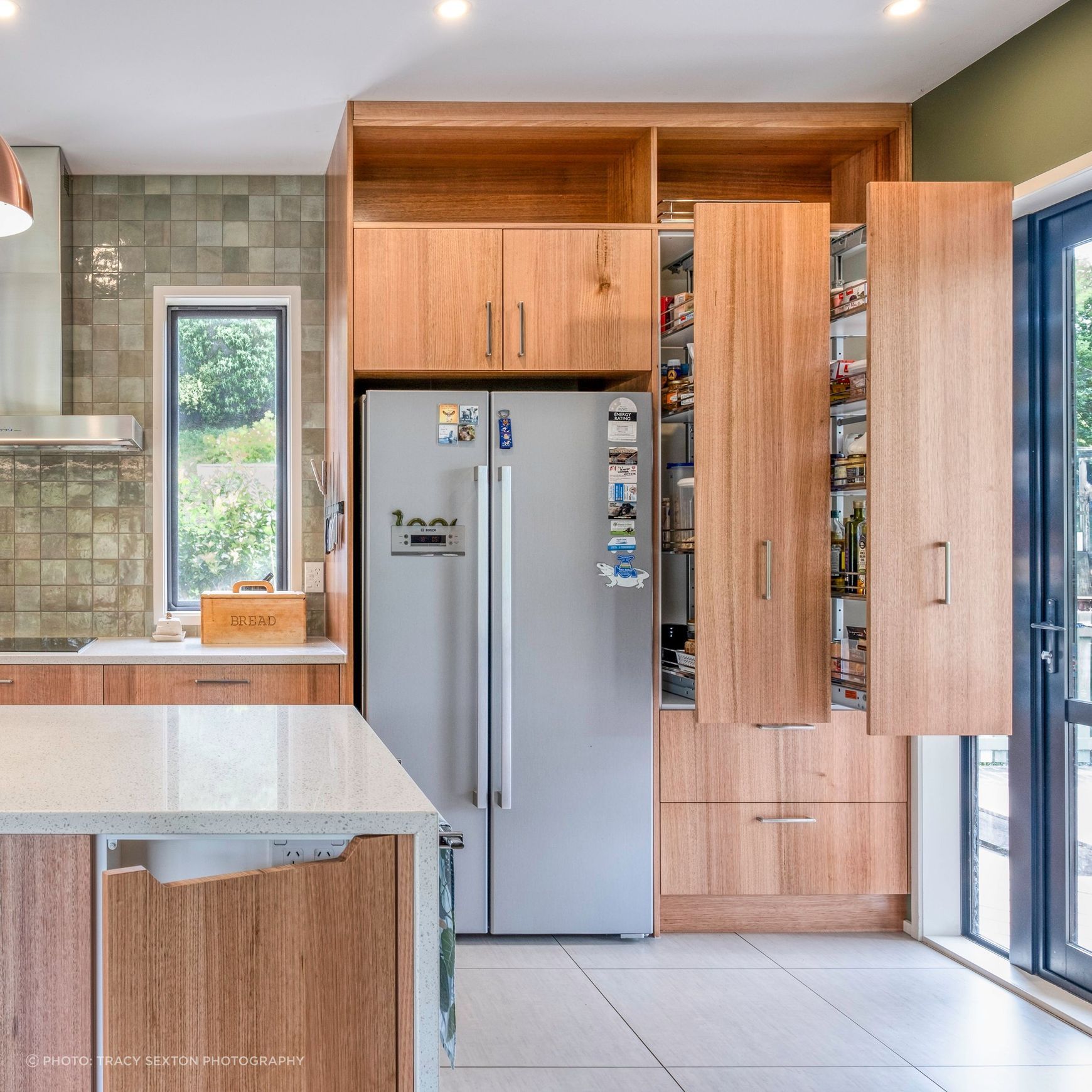 VS TAL Larder Fixed Front Pantry