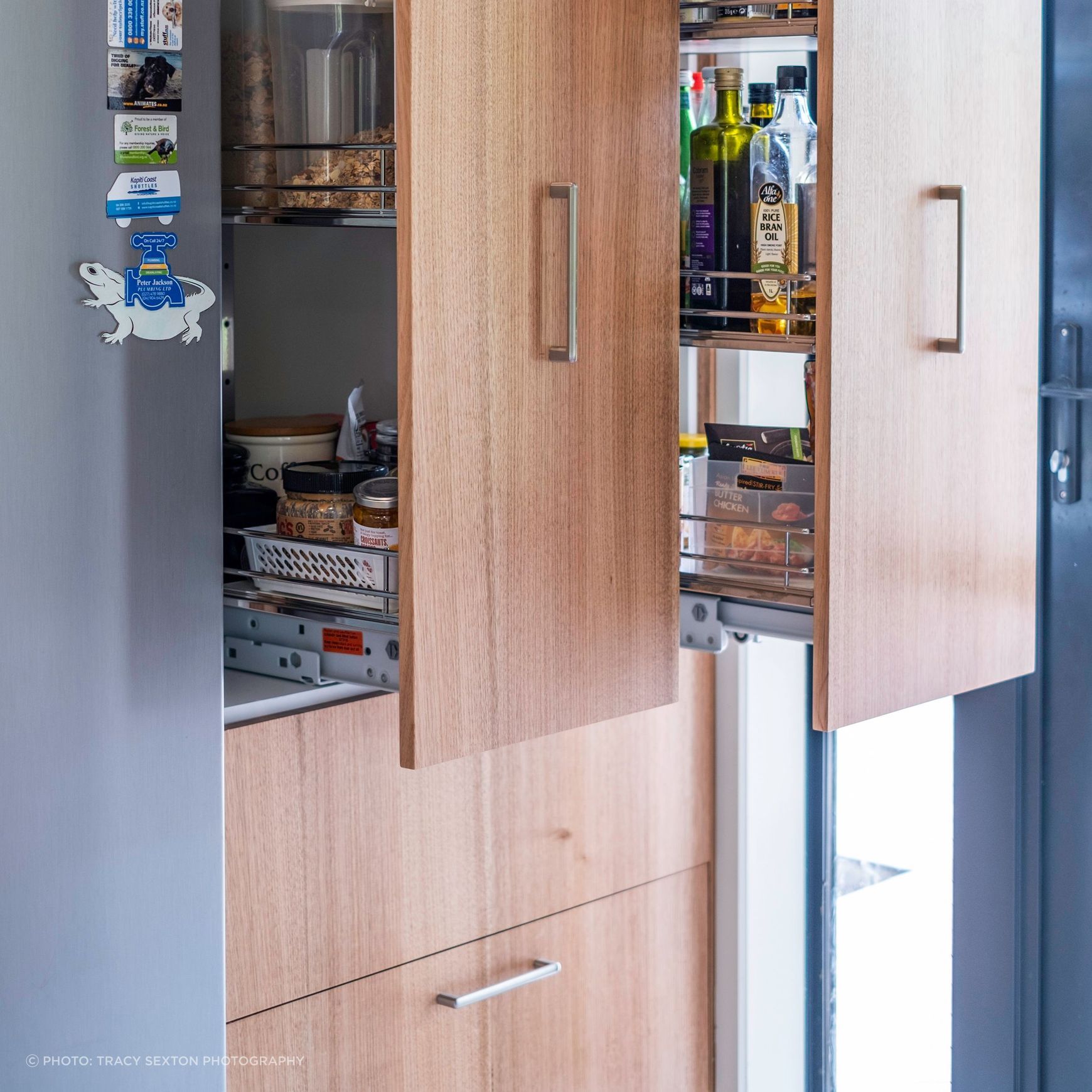 VS TAL Larder Fixed Front Pantry