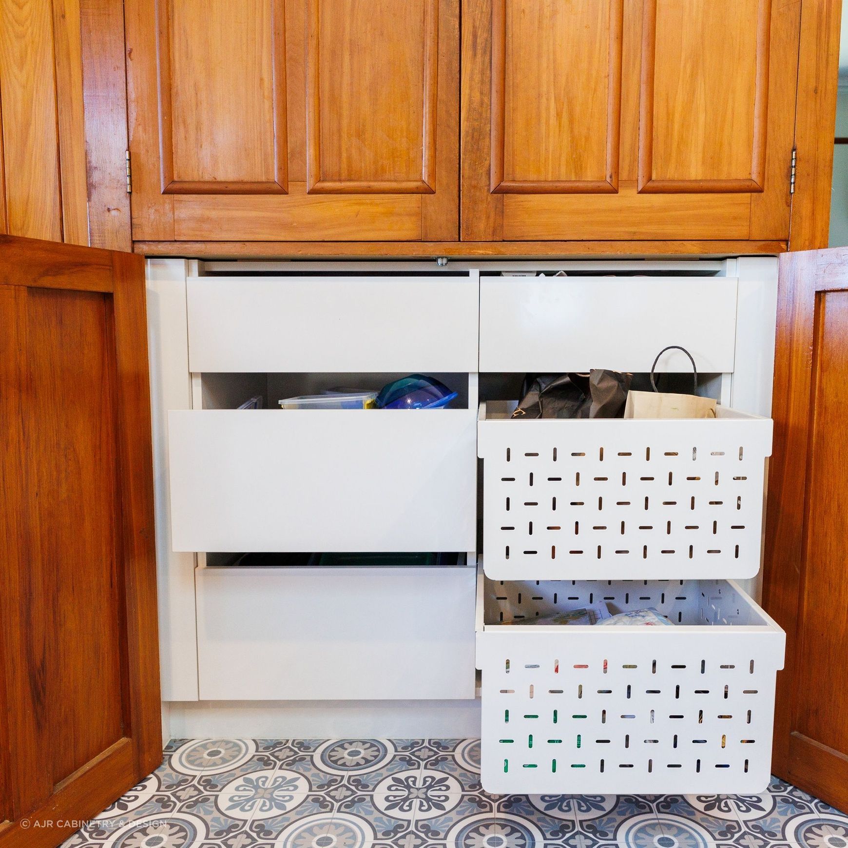 Tanova Ventilated Drawers
