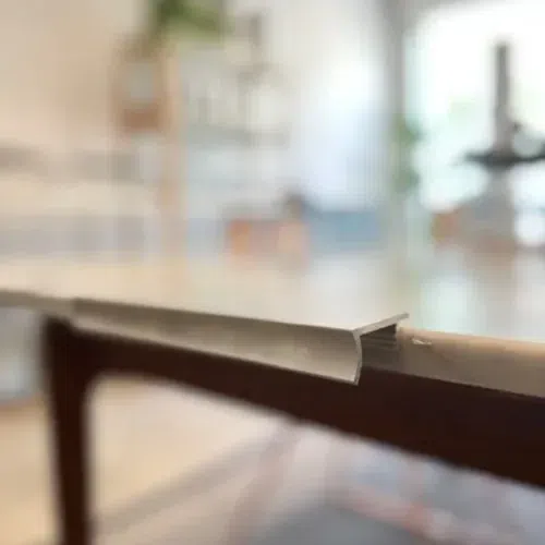 HB390 series Continuous Drawer Pull