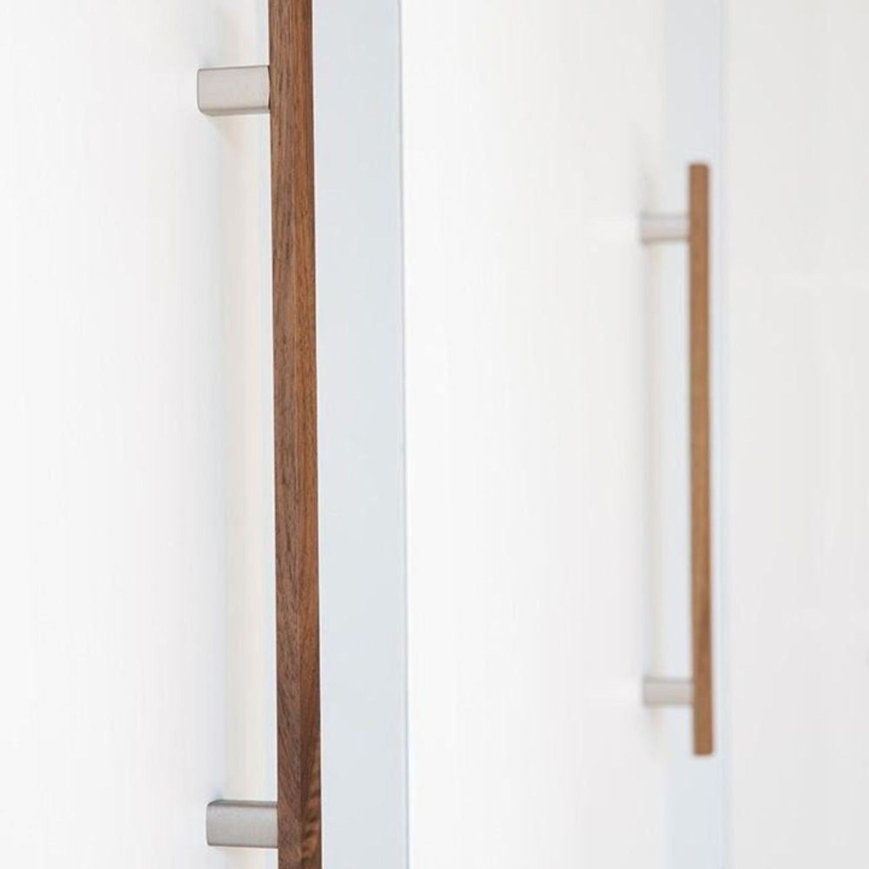Ara Wood Handle by Viefe