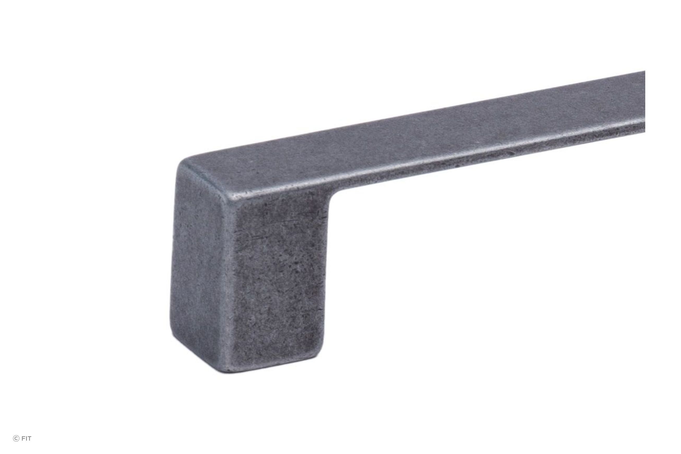 Alvar D Handle