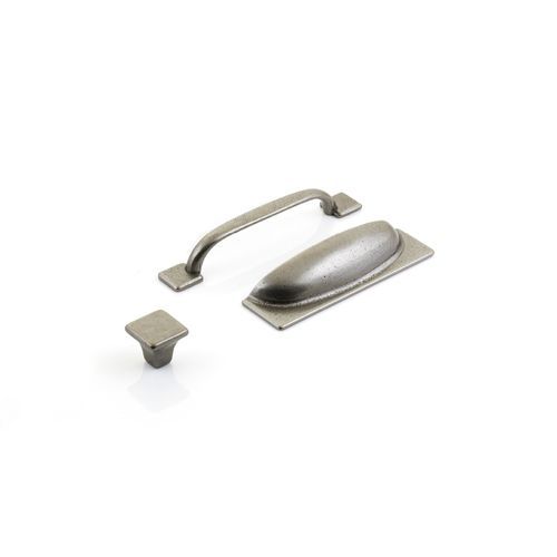 George Collection | Handles