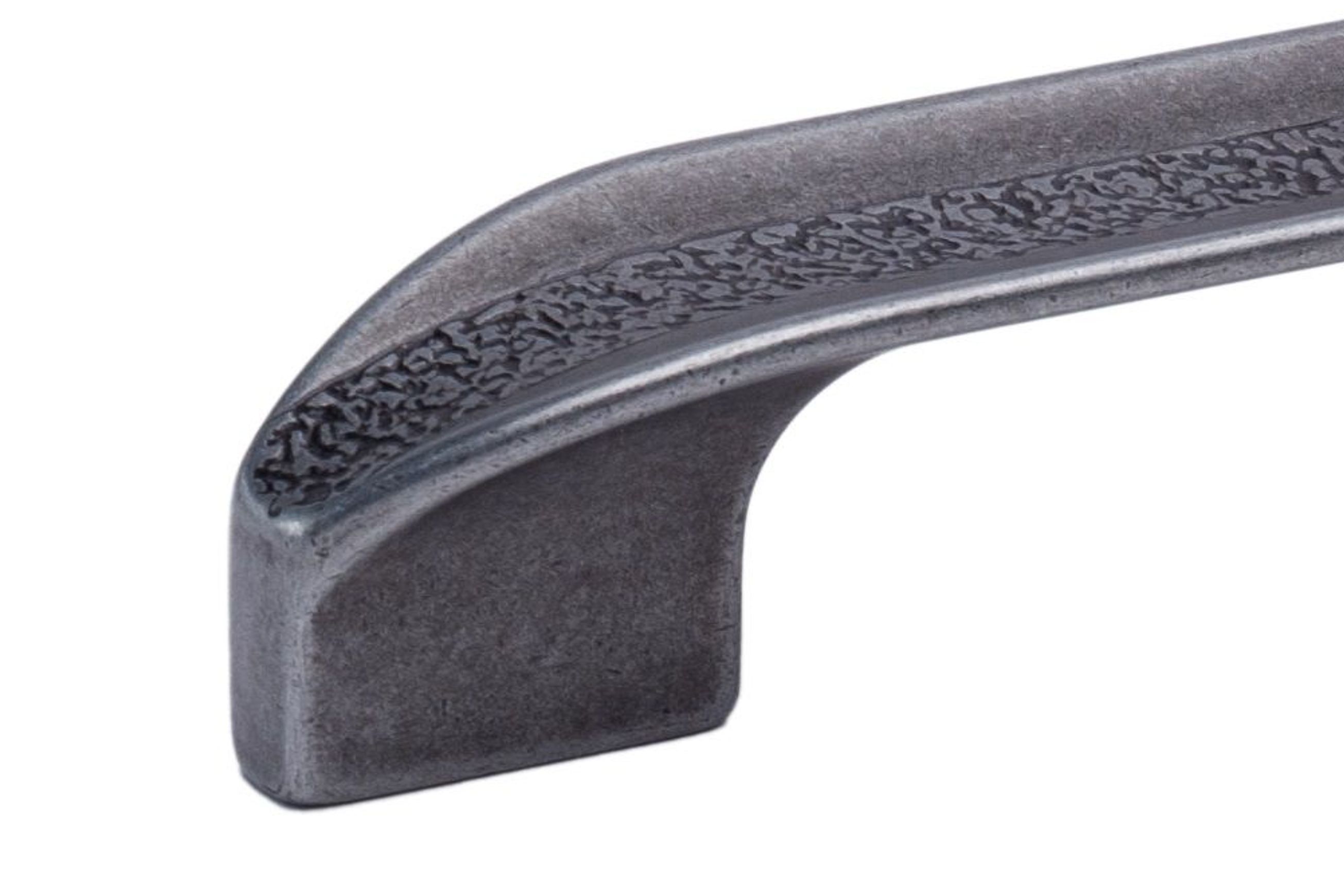 Vecchio D Handle